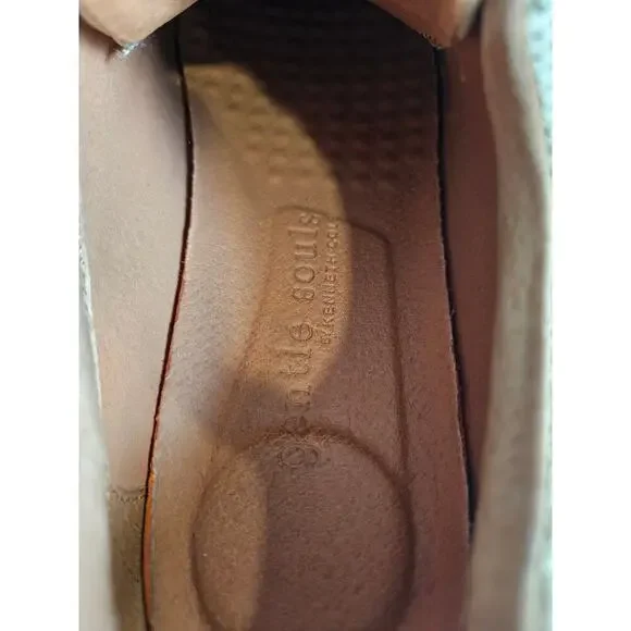 GENTLE SOULS KENNETH COLE Womens Tan Rosette Gold Wedge Leather Sneakers Shoes 8 - Picture 4 of 8